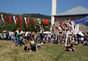 Omaç Başpehlivanlığı kazandı